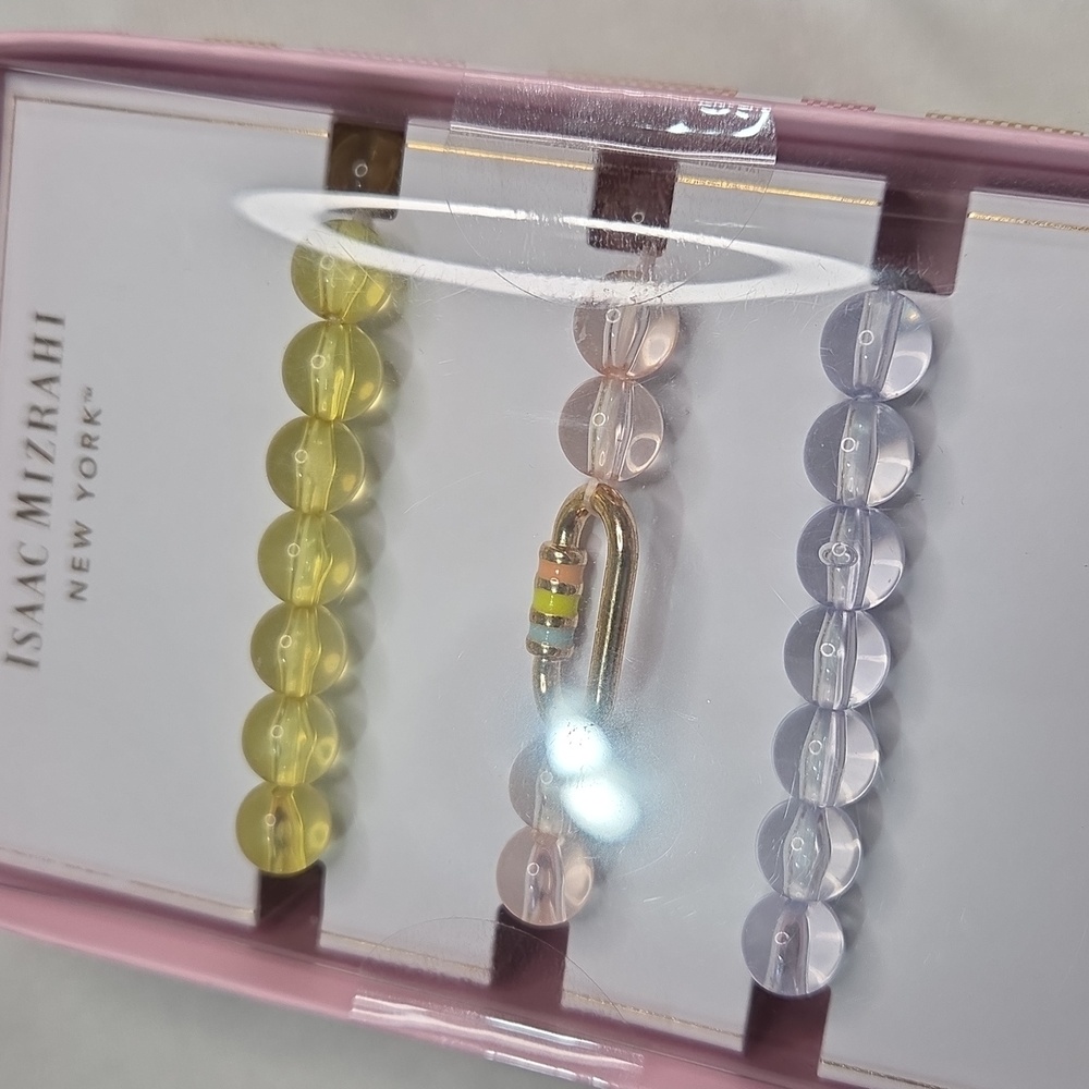 Women's Isaac Mizrahi Yellow Cream Stretch Bracelets Set of 3 New In Box Beaded - Picture 3 of 6